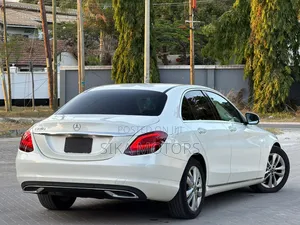 Mercedes-Benz C220 2018 White
