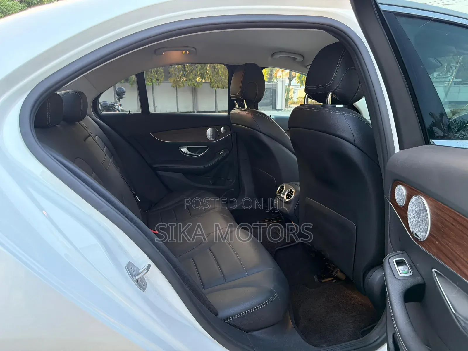 Mercedes-Benz C220 2018 White