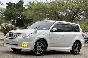 Subaru Forester 2011 Silver