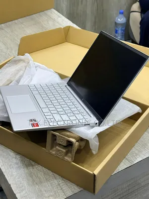 New Laptop HP Pavilion 13 16GB Intel Core Ultra 5 SSD 256GB