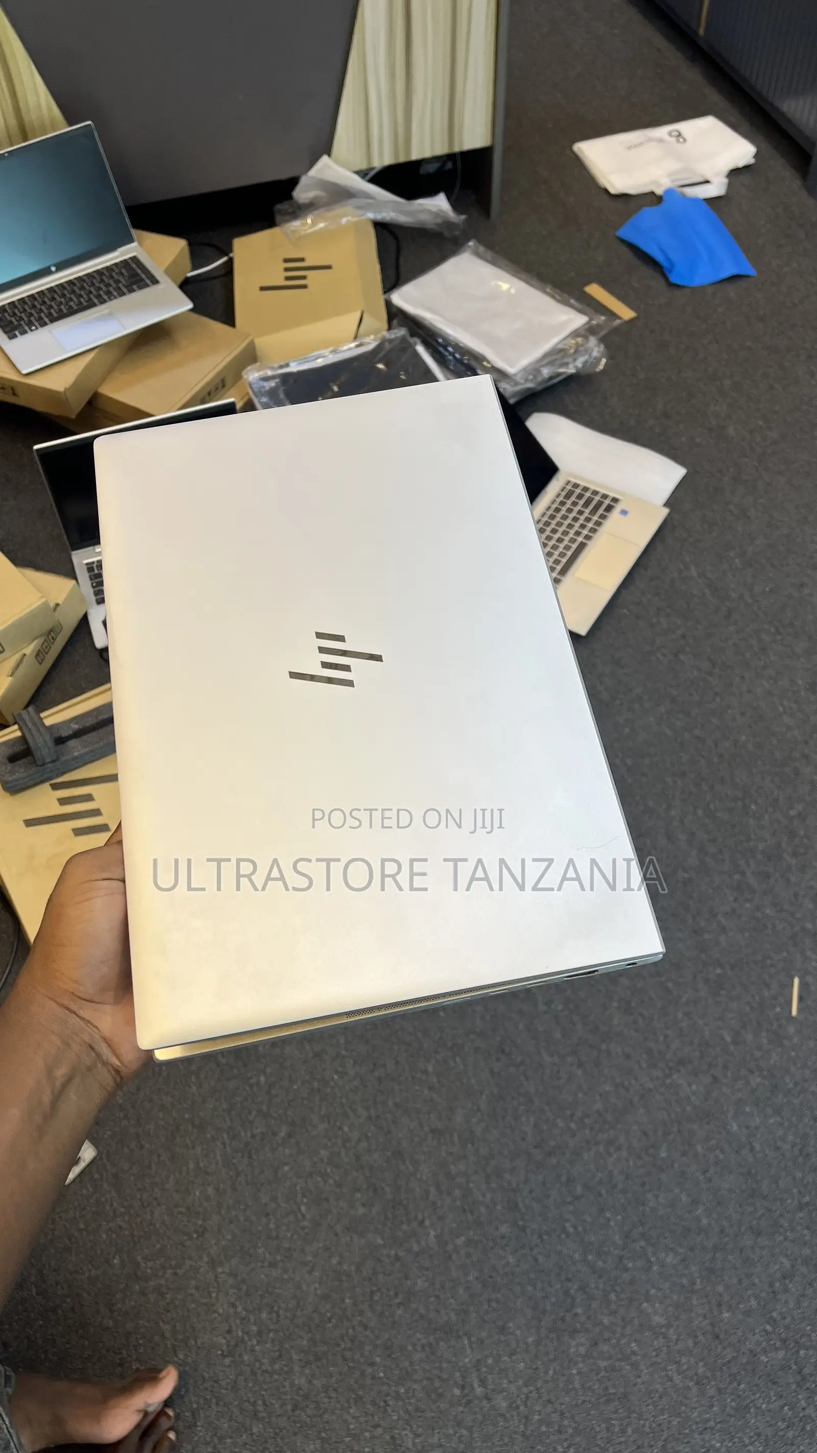 New Laptop HP EliteBook 845 G8 8GB AMD Ryzen 5 SSD 256GB