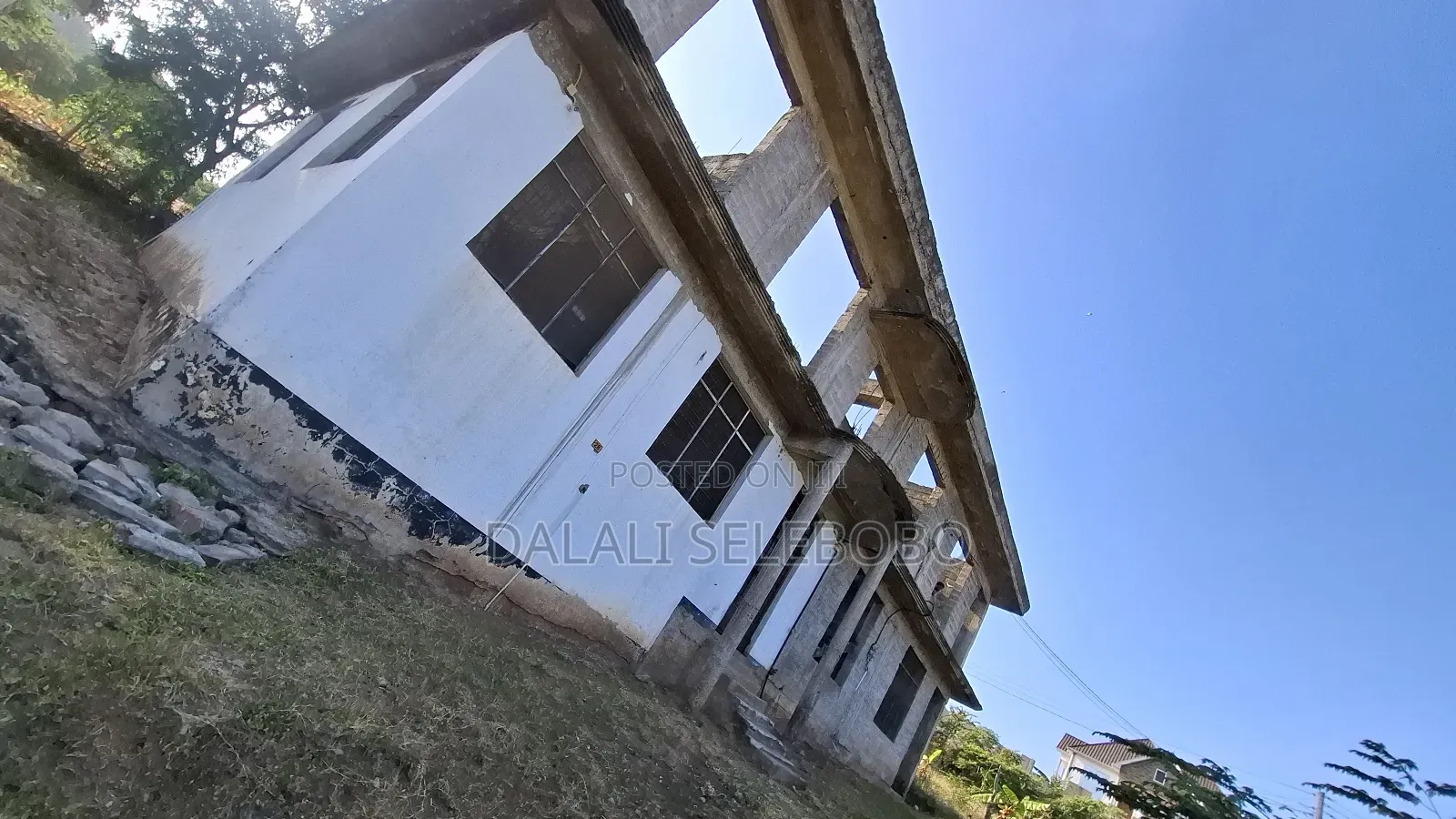 5bdrm Bungalow in Ubungo Makoka, Kinondoni for sale