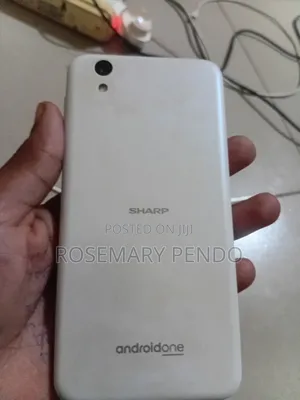 Sharp SH530U 32 GB White