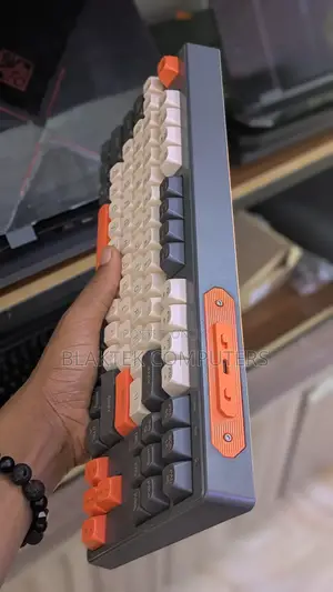 Wireless Free Wolf M 87 Keyboard.
