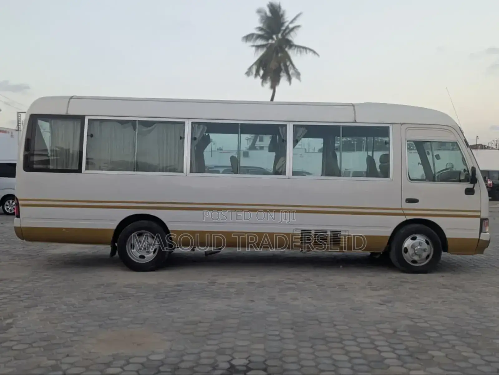Toyota Coaster 1998