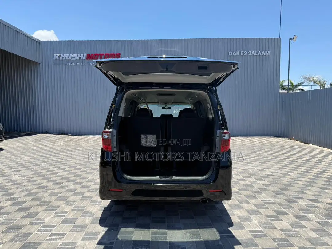 Toyota Alphard 2010 Black
