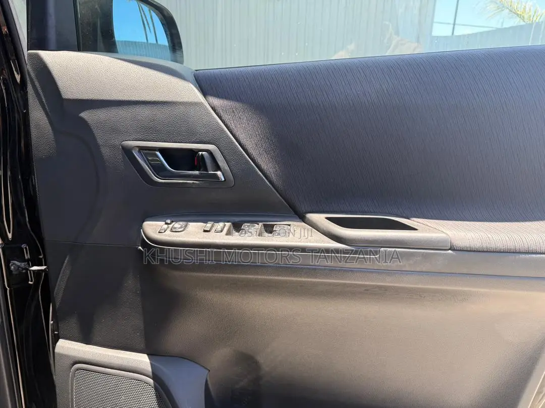 Toyota Alphard 2010 Black