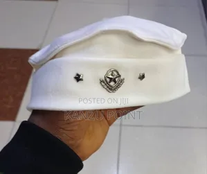 Kofia Bora Na Nzuri