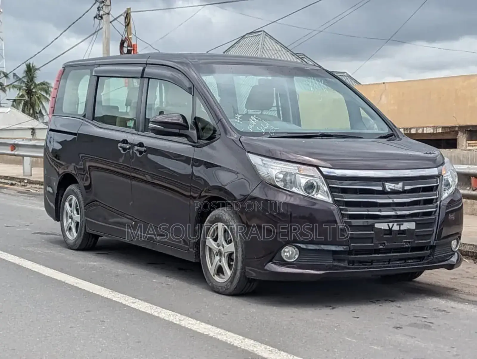 Toyota Noah 2016 Black