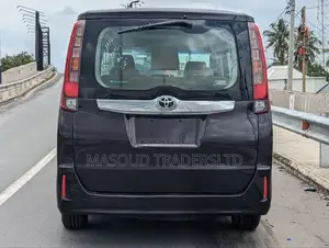 Toyota Noah 2016 Black