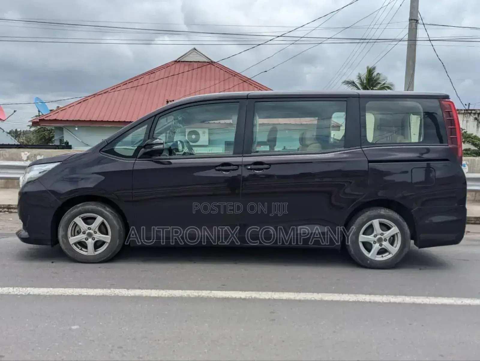 Toyota Noah 2016 Black
