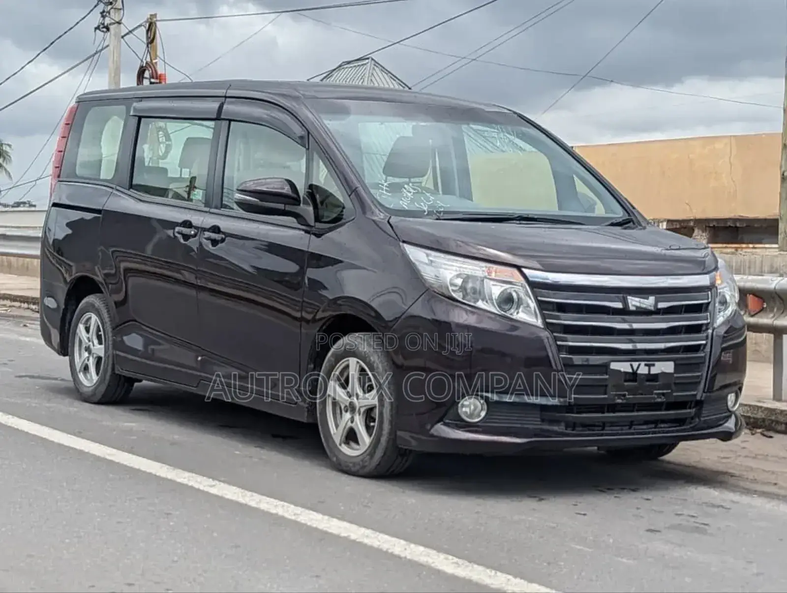 Toyota Noah 2016 Black