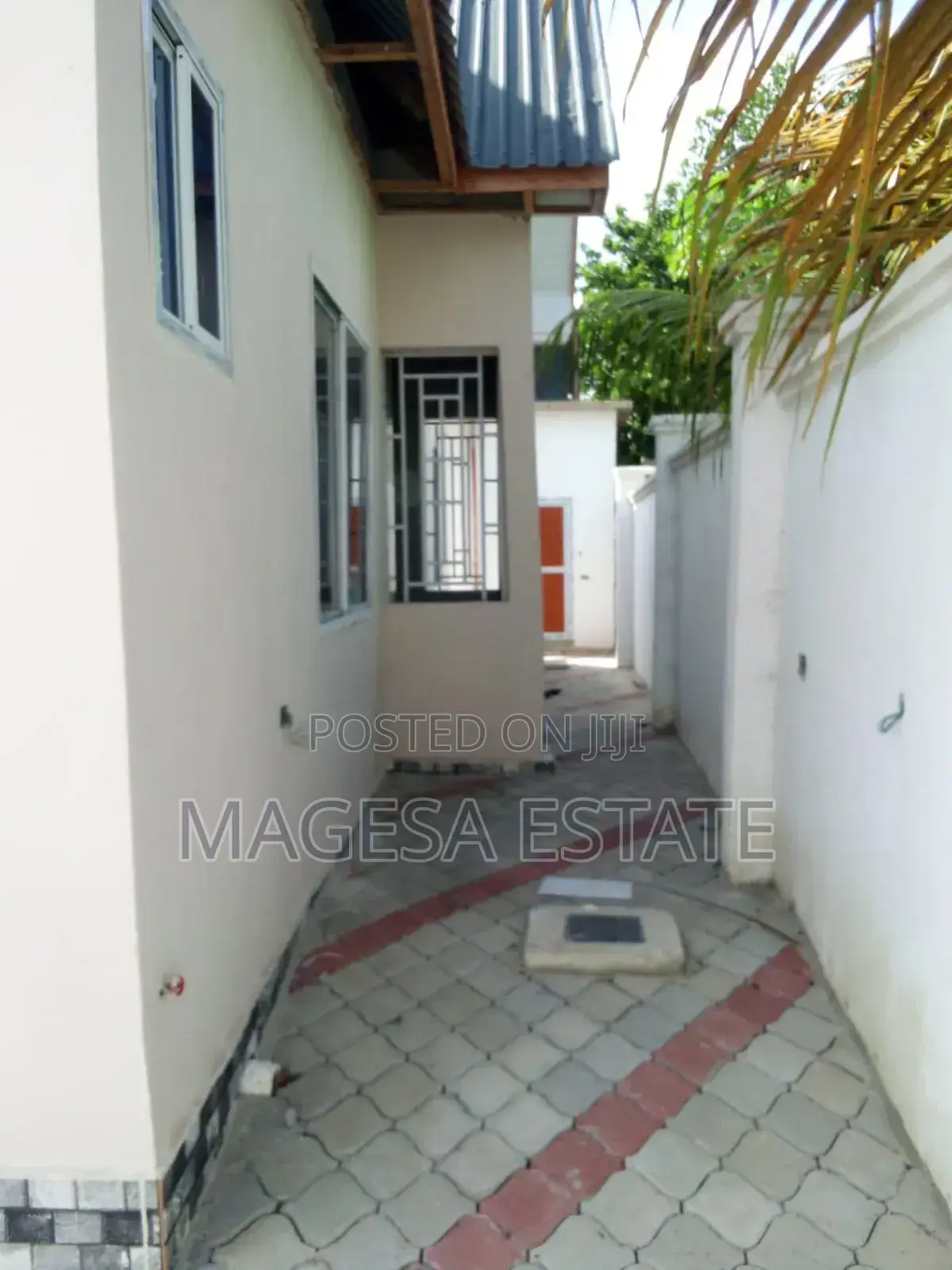 3bdrm House in Kigamboni, Kibada for sale