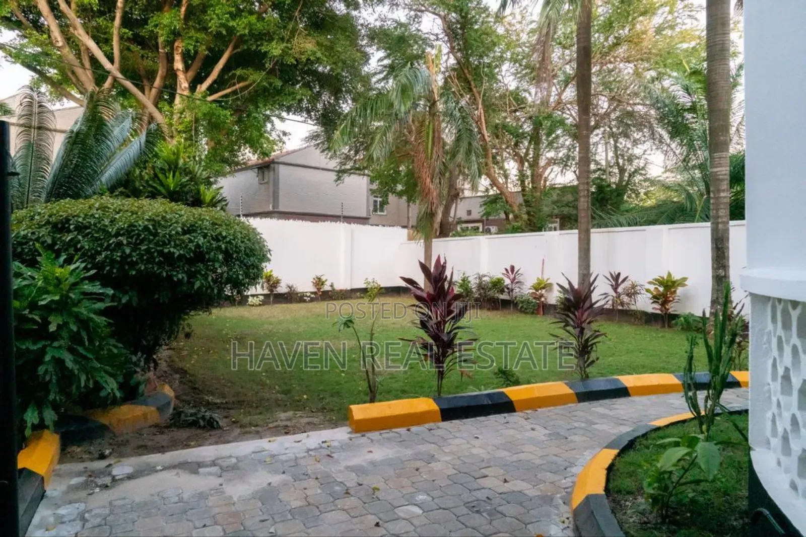 Furnished 4bdrm Apartment in Masaki for rent