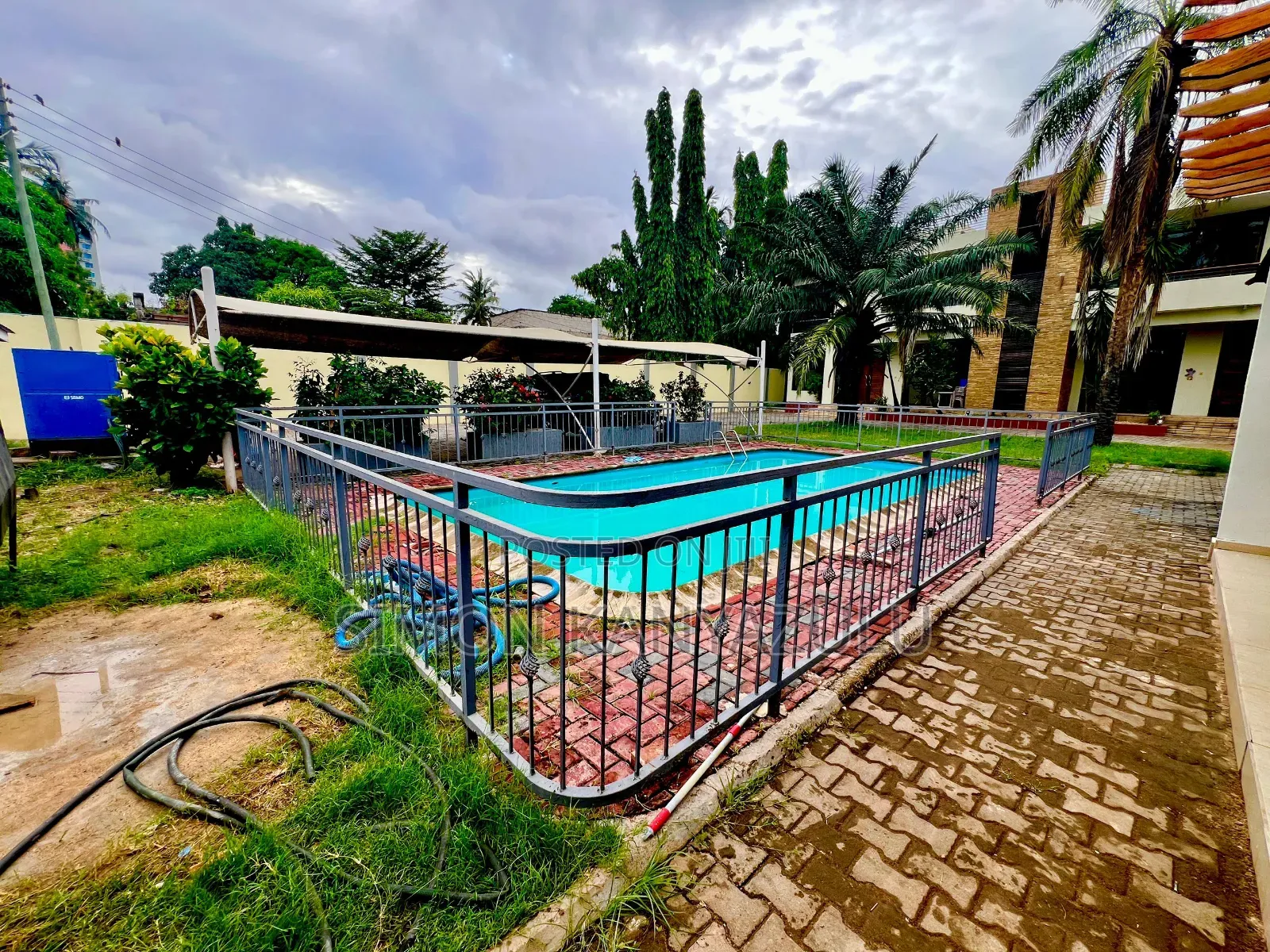 4bdrm Apartment in Kariuk, Mikocheni for rent