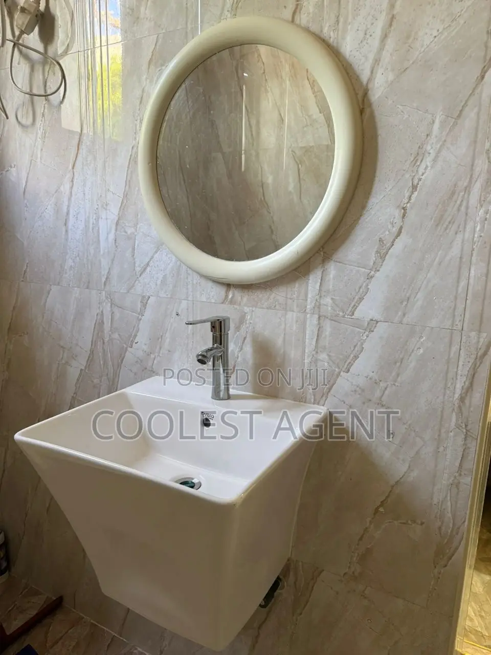 Furnished 3bdrm Apartment in Coolest Estate for rent