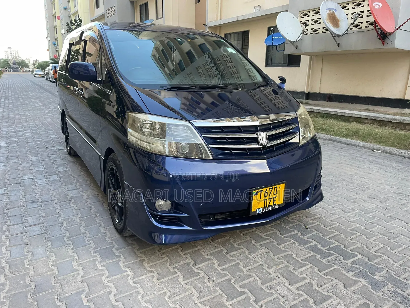 Toyota Alphard 2.4 Petrol AWD 2006 Blue