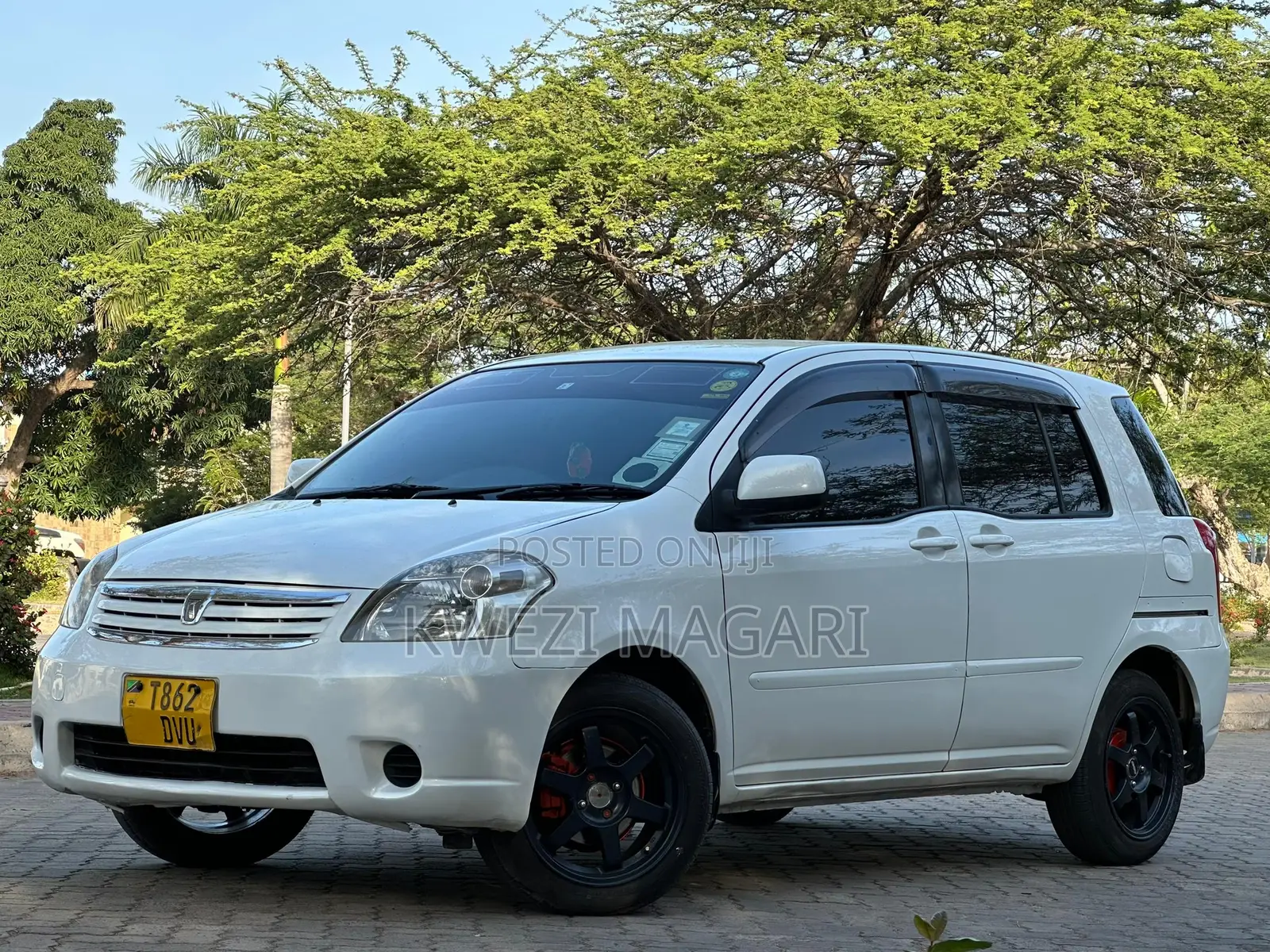 Toyota Raum 2005 White