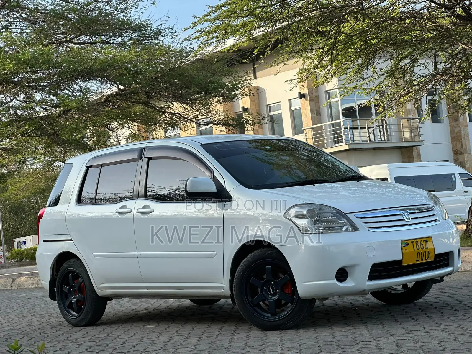 Toyota Raum 2005 White