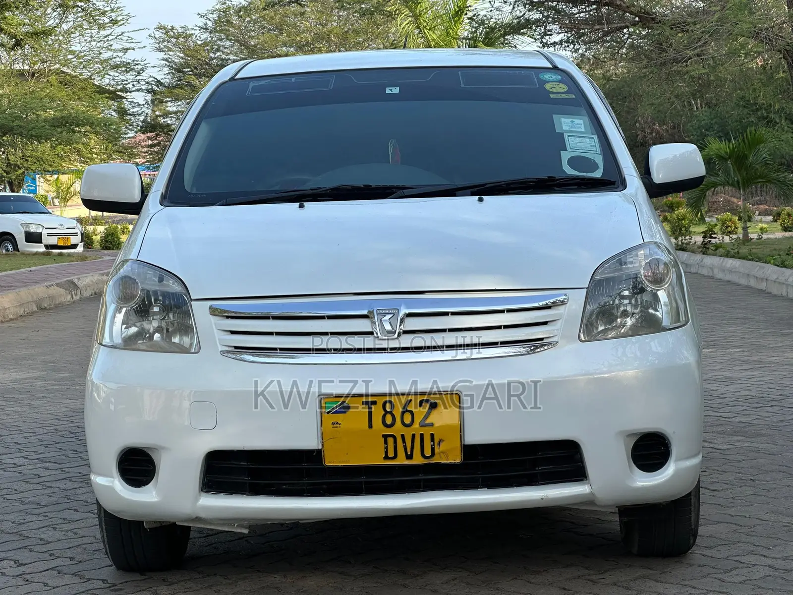 Toyota Raum 2005 White