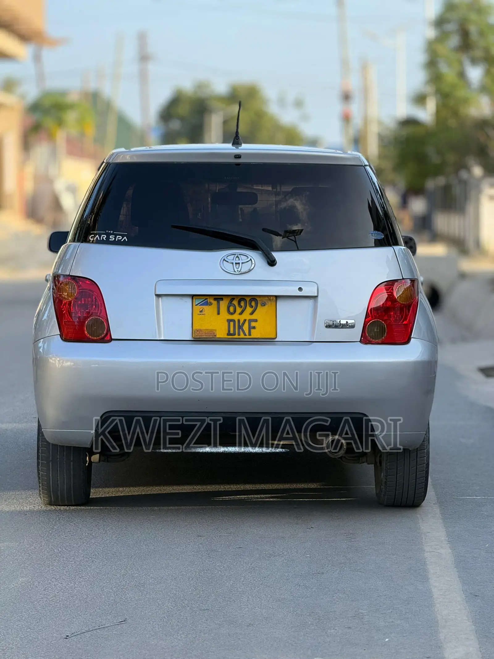 Toyota IST 2005 Silver