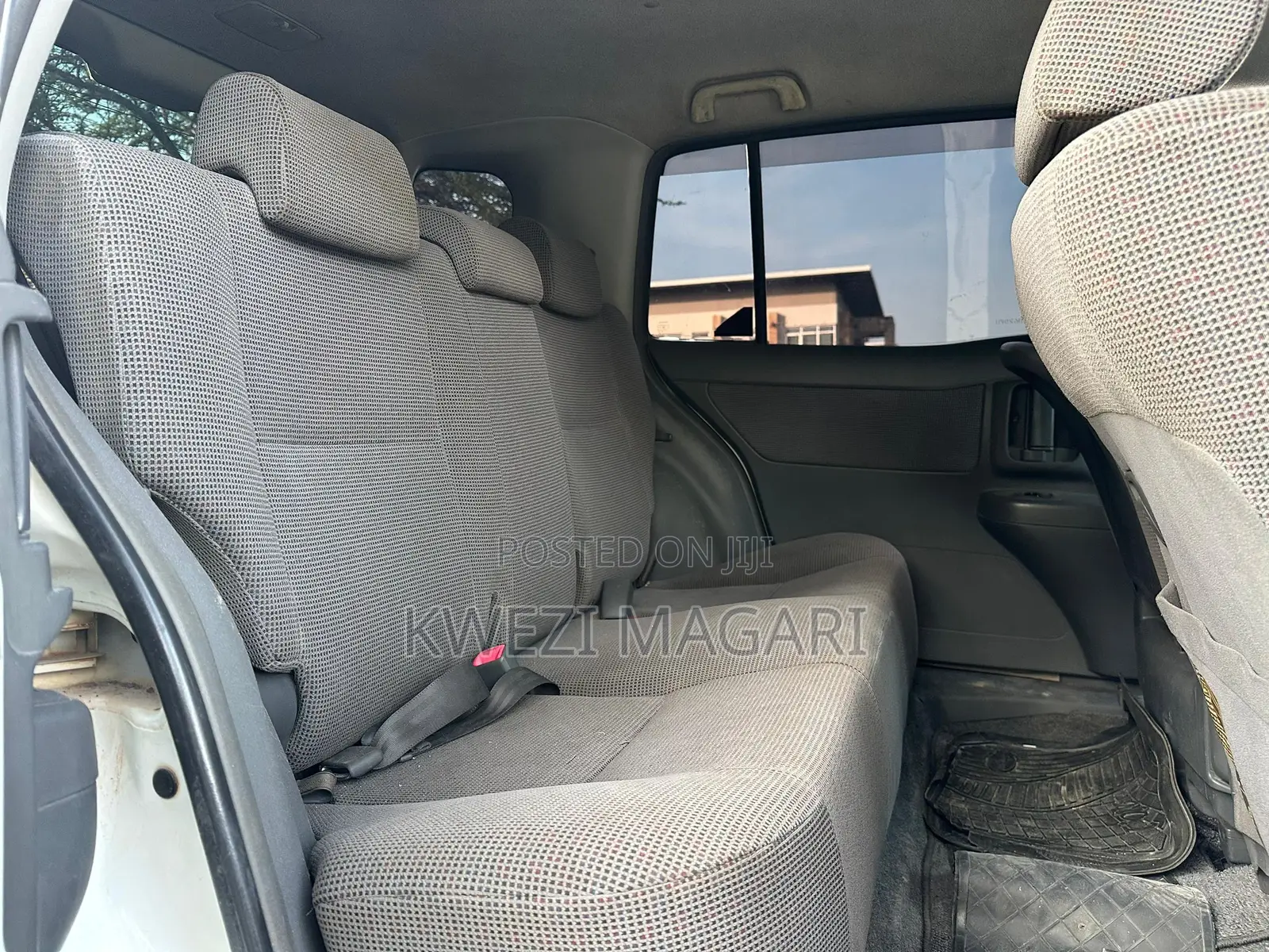 Toyota IST 2005 Silver