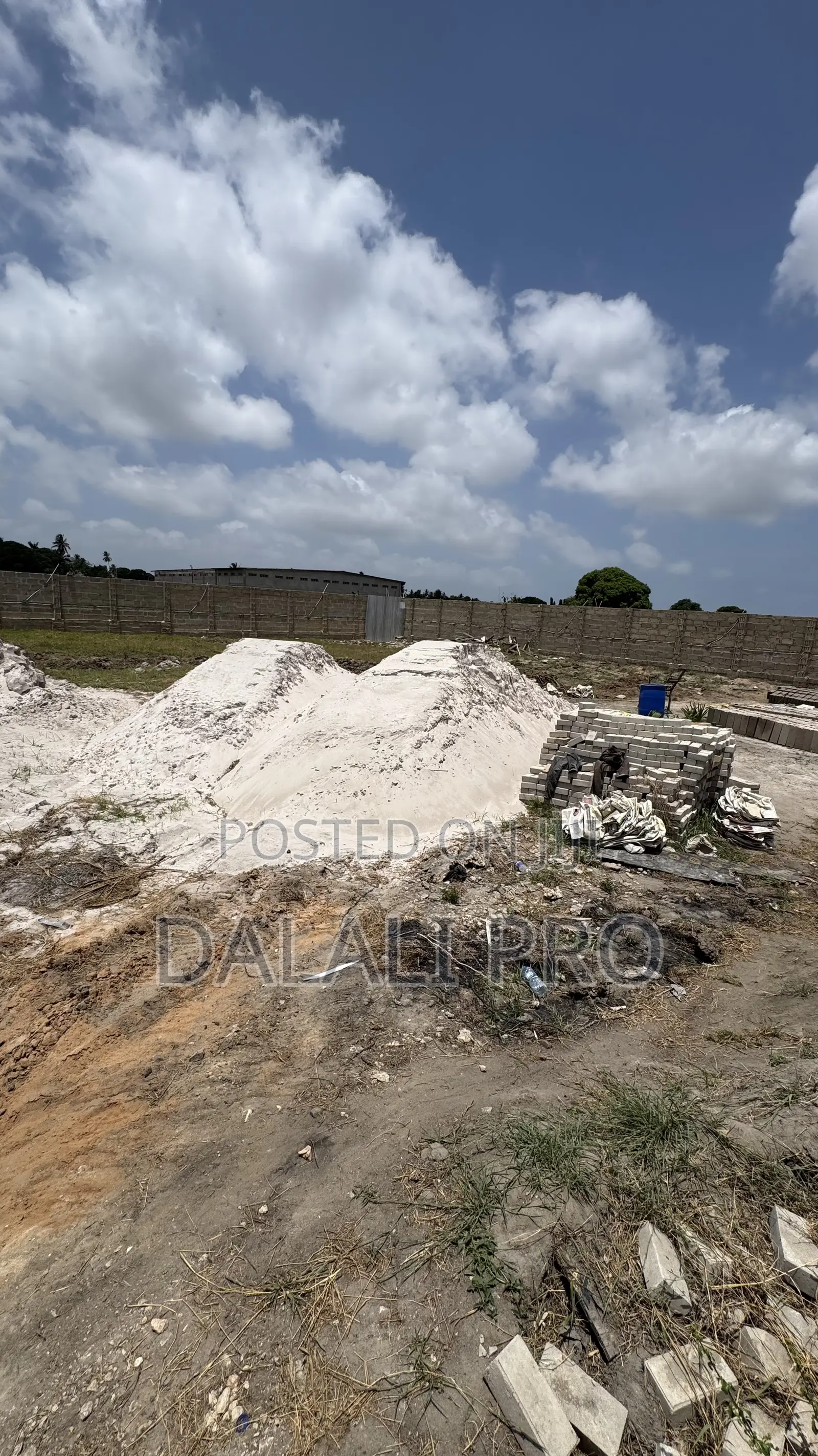 Plot for Sale in Kigamboni