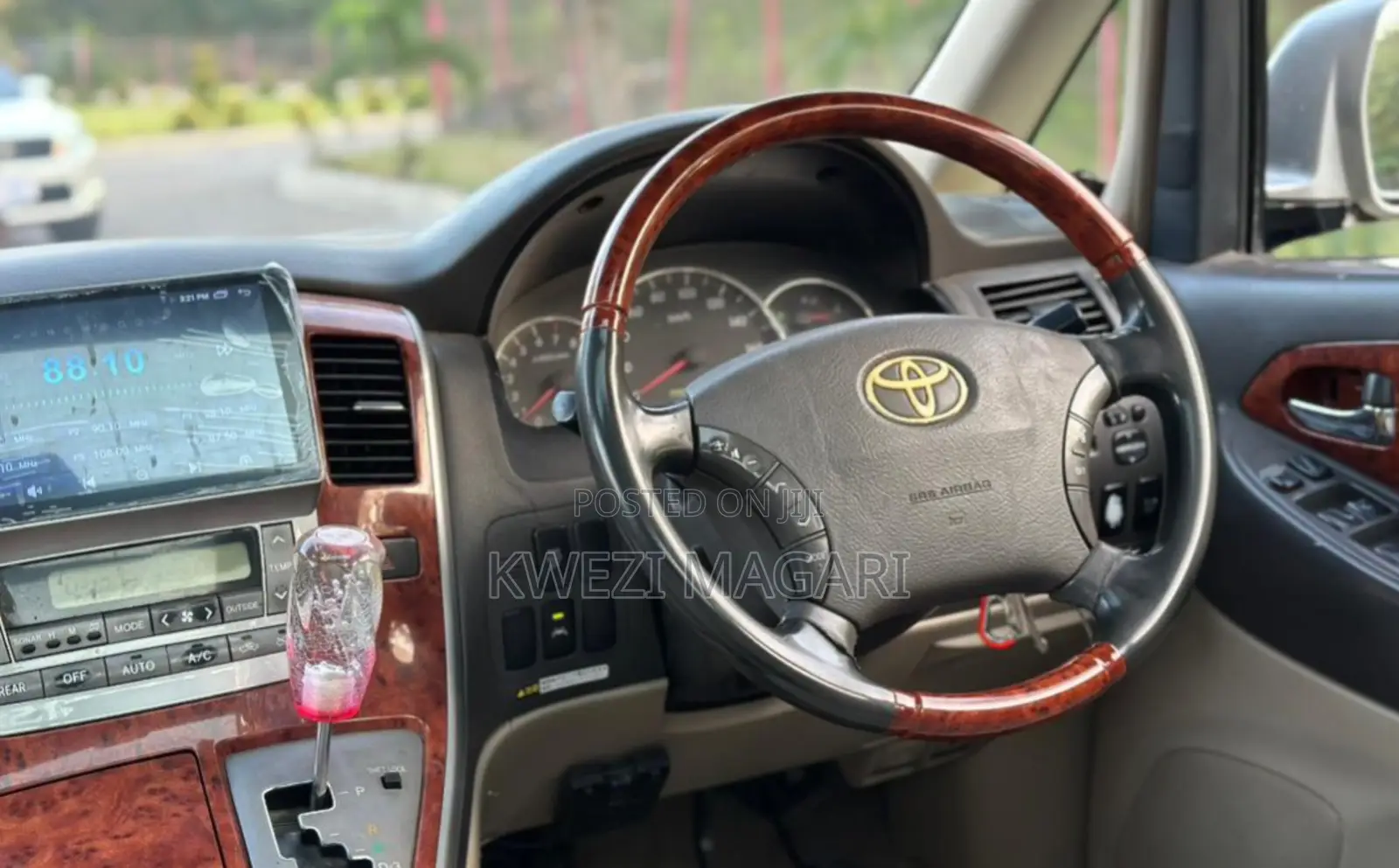 Toyota Alphard 2003 Silver