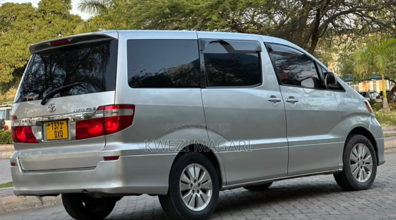 Toyota Alphard 2003 Silver
