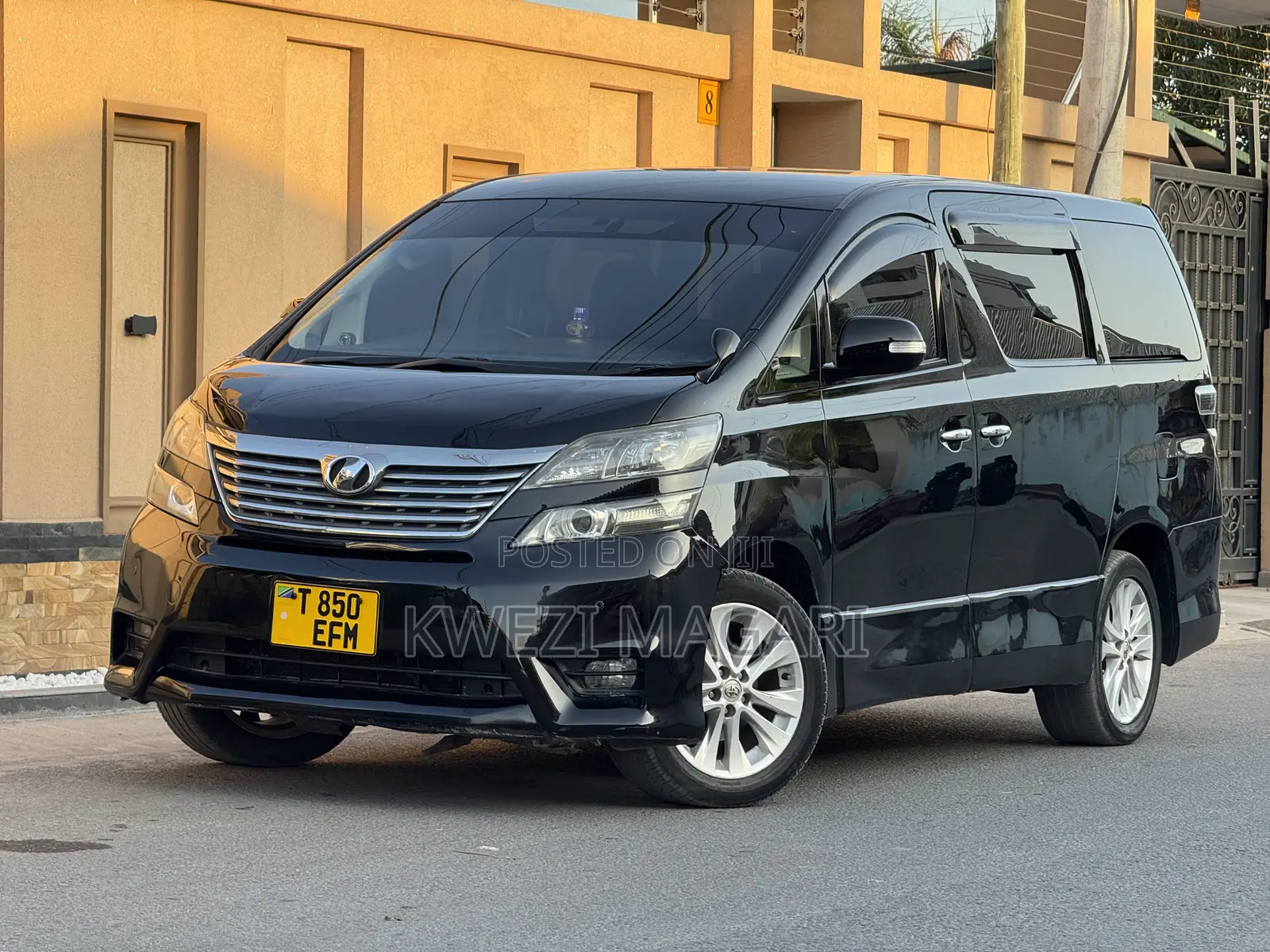 Toyota Vellfire 2009 Black