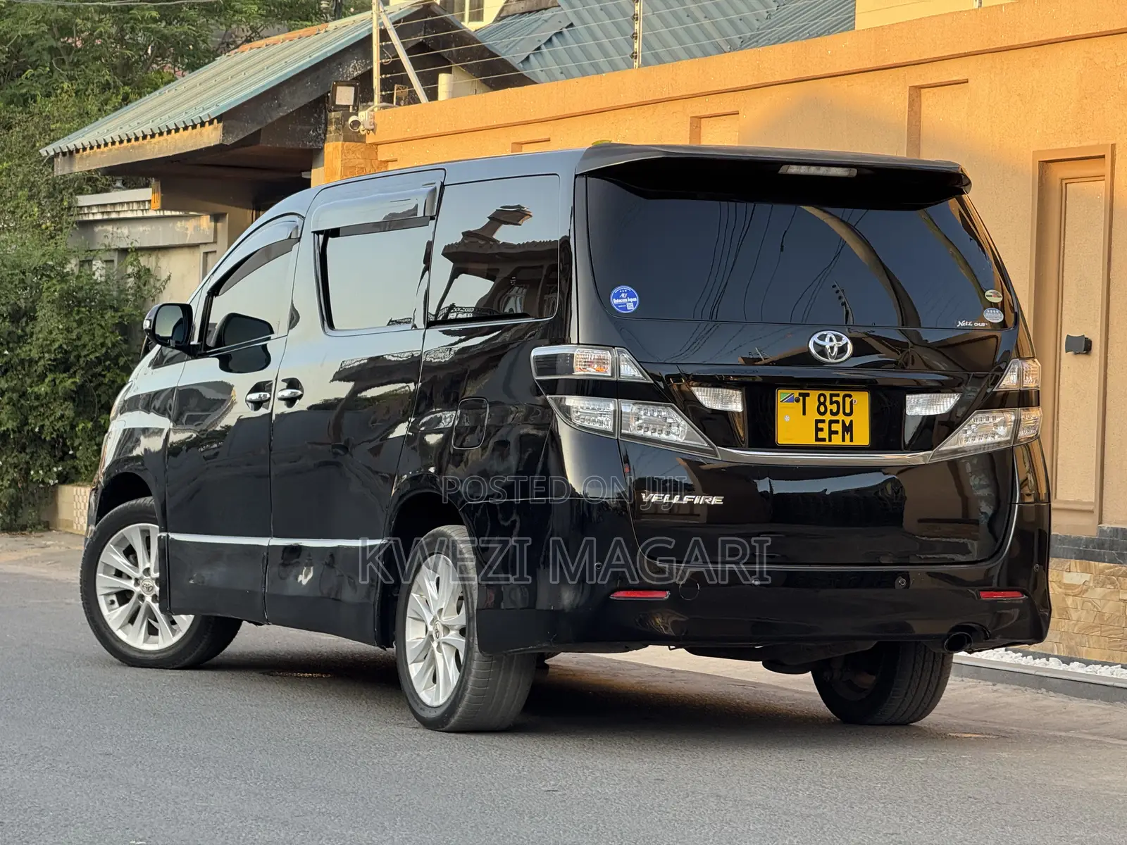 Toyota Vellfire 2009 Black