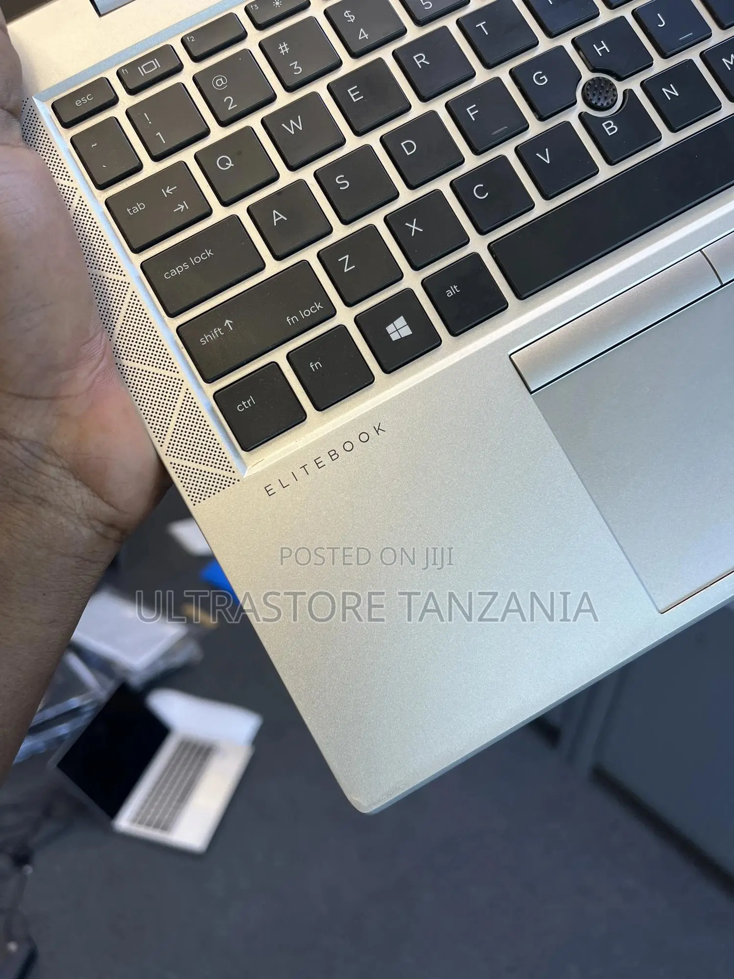 New Laptop HP EliteBook 845 G8 8GB AMD Ryzen 5 SSD 256GB