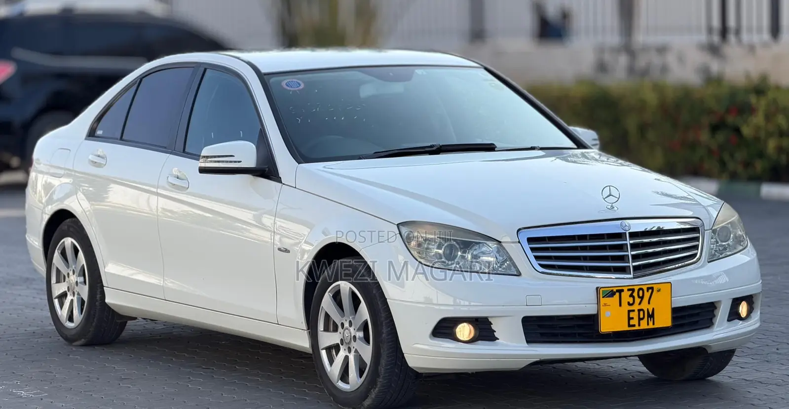 Mercedes-Benz C200 2010 White