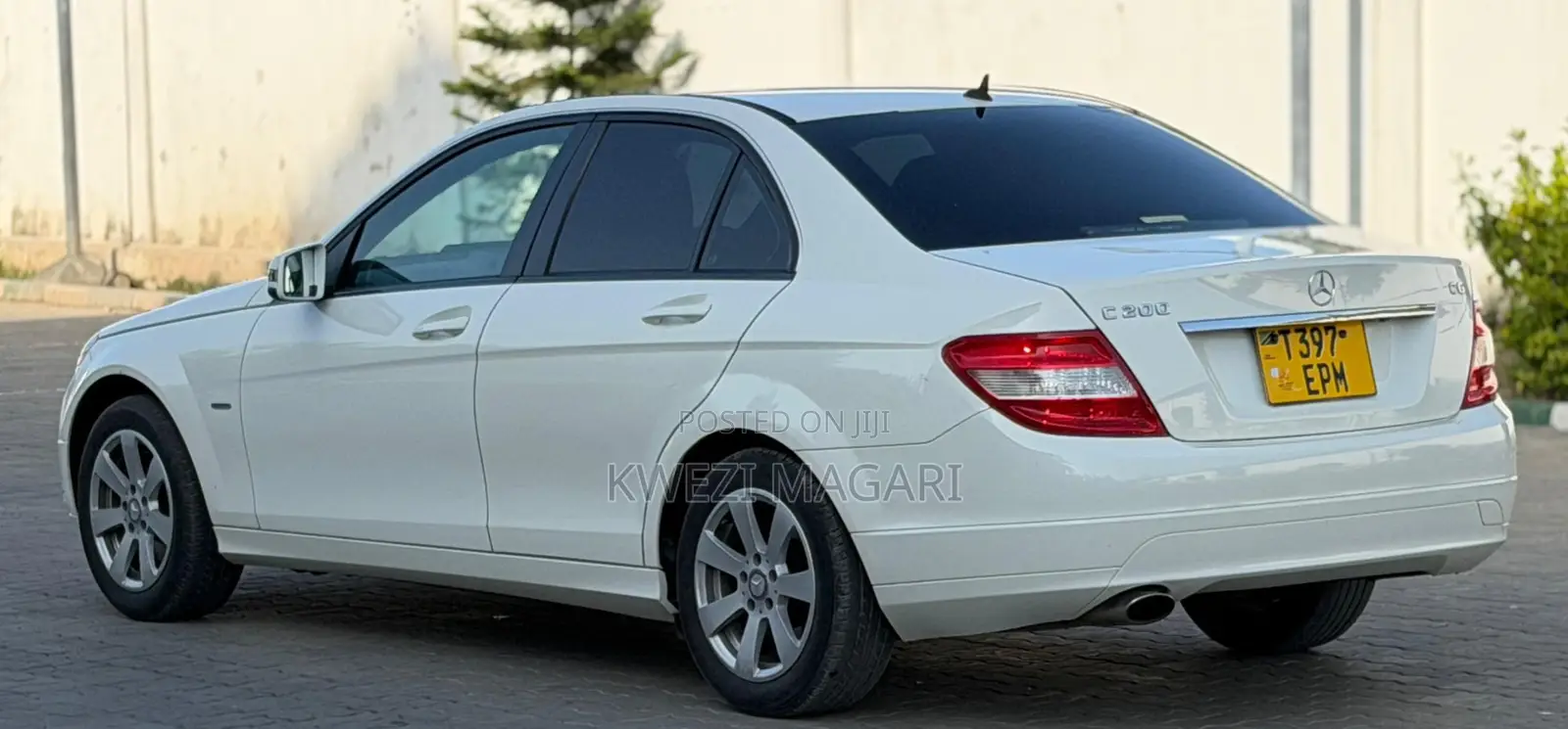 Mercedes-Benz C200 2010 White