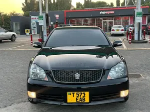 Toyota Crown Royale 2005 Black