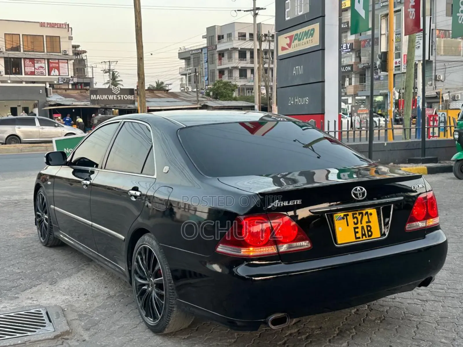Toyota Crown Royale 2005 Black