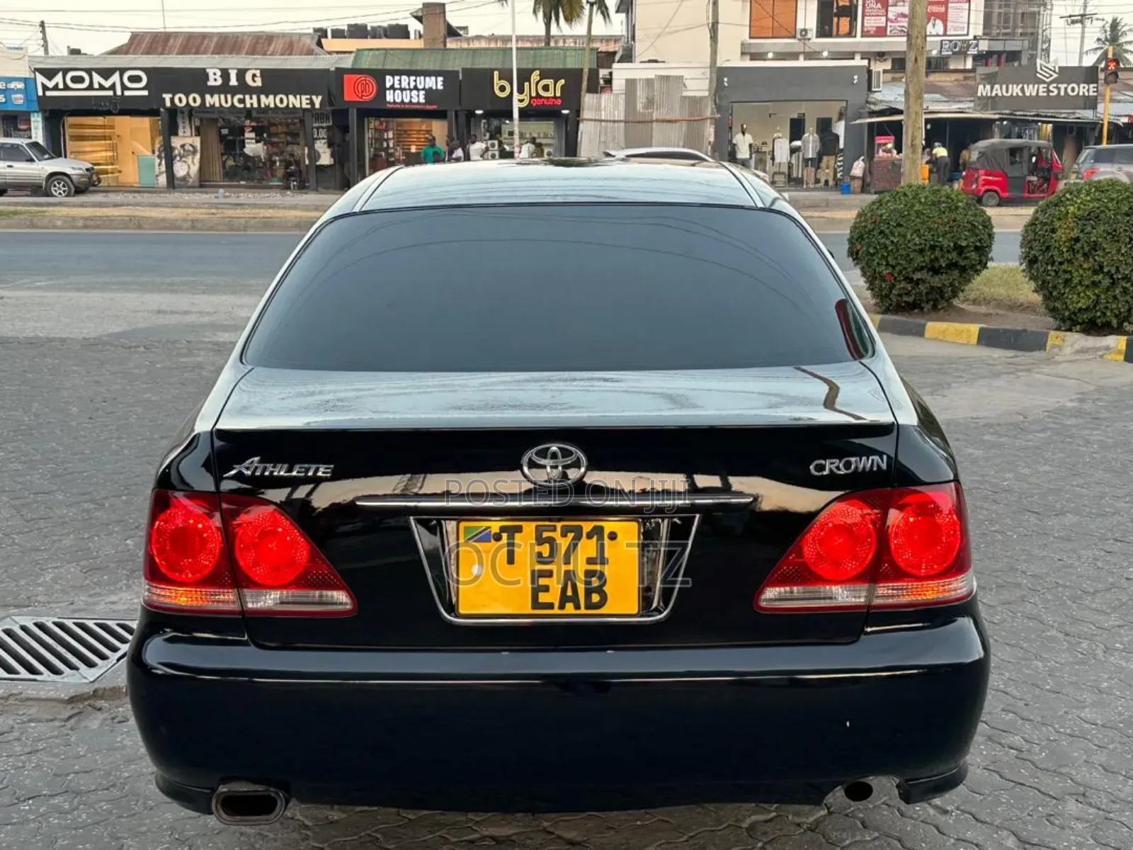 Toyota Crown Royale 2005 Black