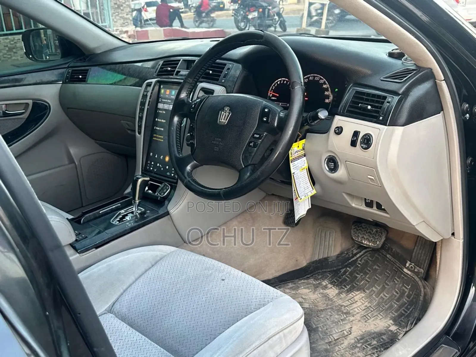 Toyota Crown Royale 2005 Black