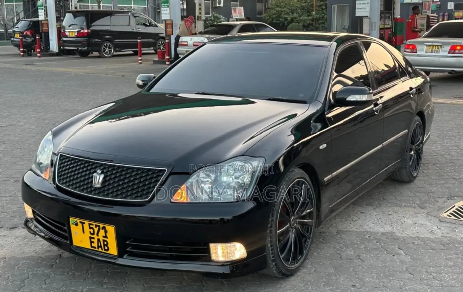 Toyota Crown 2006 Black