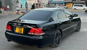 Toyota Crown 2006 Black