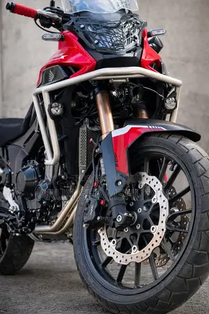 Honda CB 2023 Red