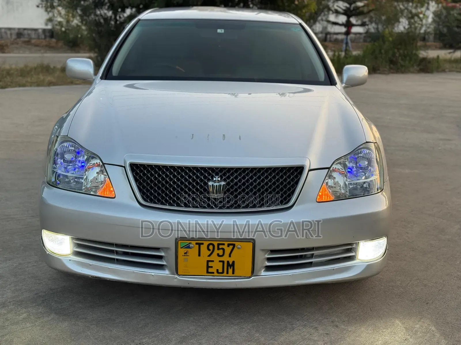 Toyota Crown 2006 Silver