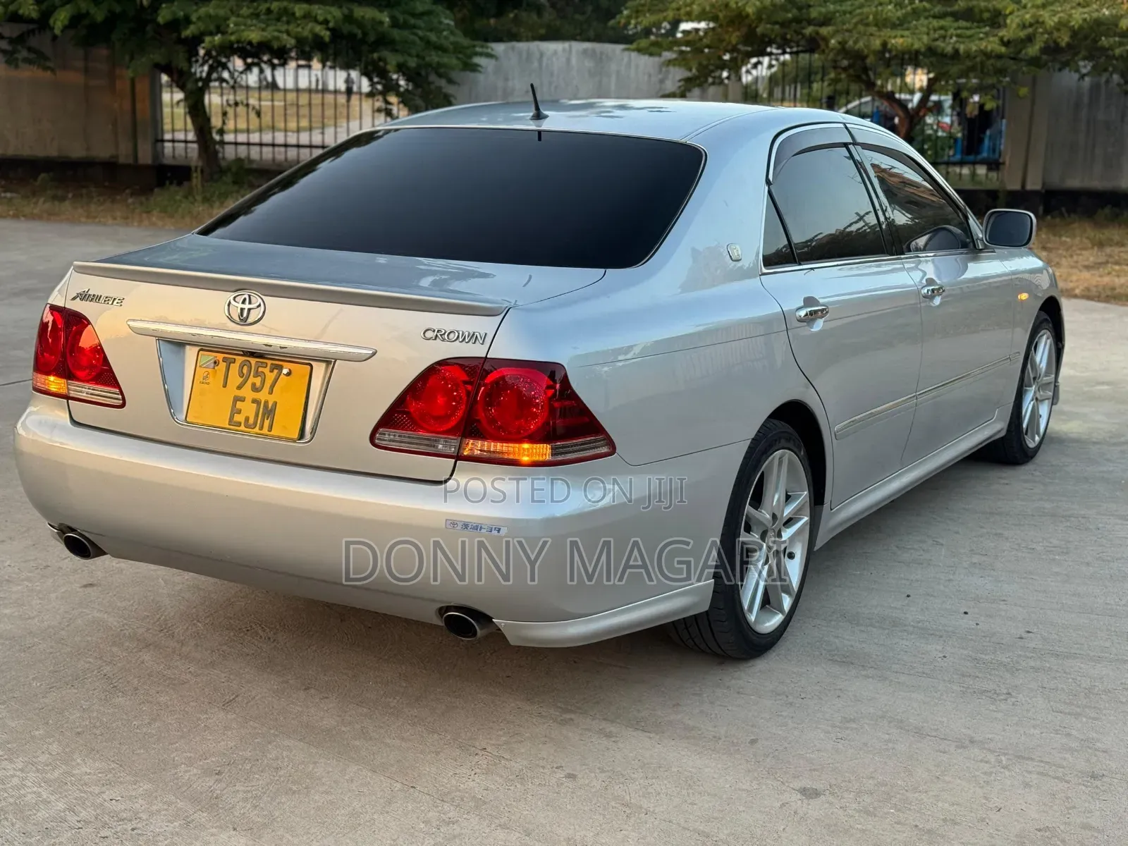 Toyota Crown 2006 Silver