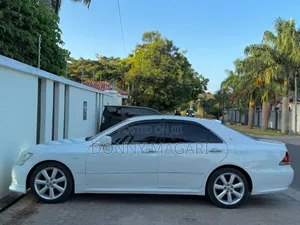 Toyota Crown 2007 White