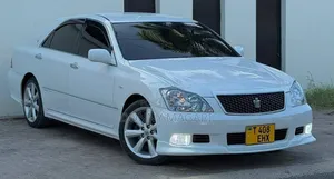 Toyota Crown 2007 White