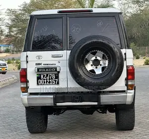 Toyota Land Cruiser Prado 1999 White