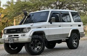 Toyota Land Cruiser Prado 1999 White