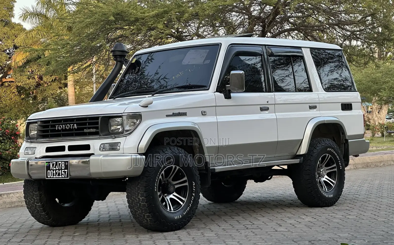 Toyota Land Cruiser Prado 1999 White