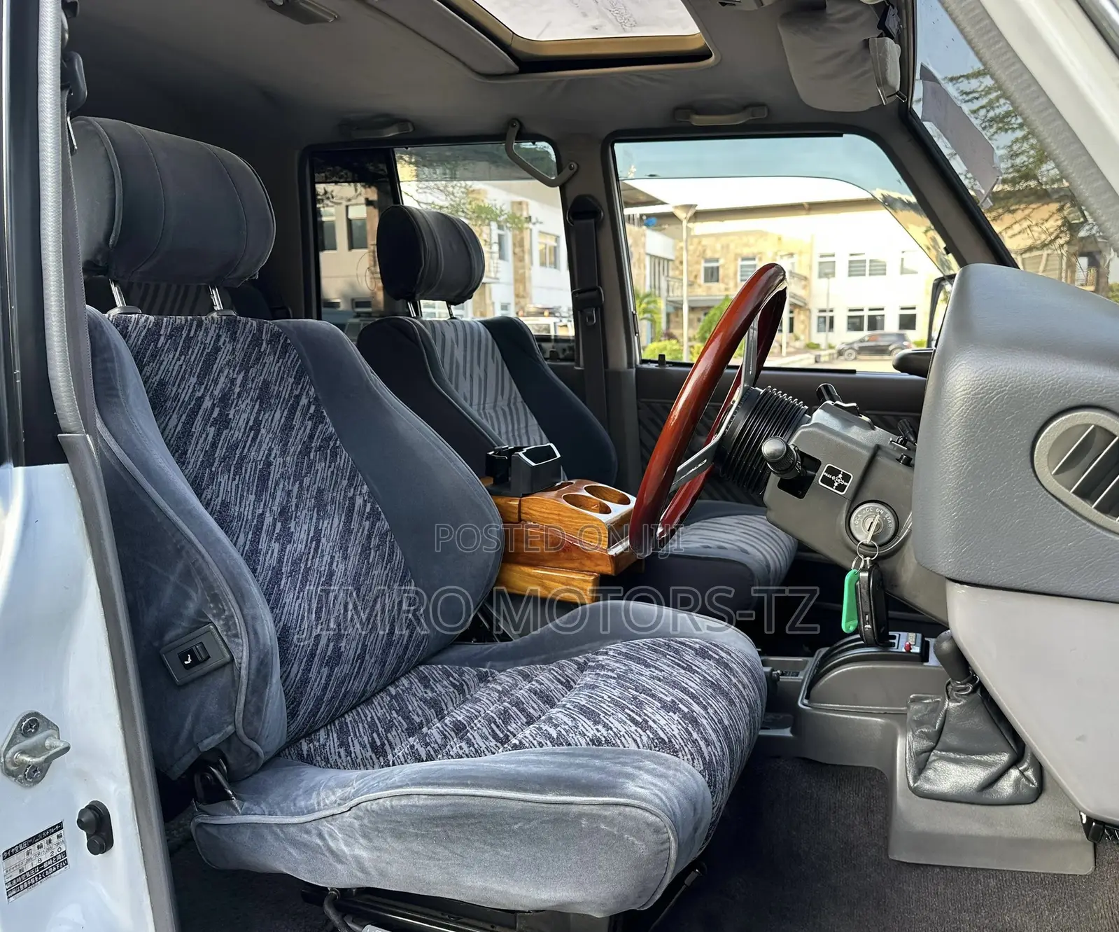 Toyota Land Cruiser Prado 1999 White