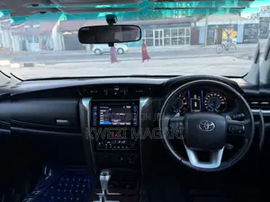 Toyota Fortuner 2019 White